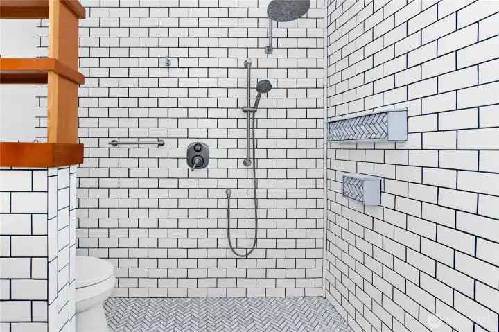 Giant, open shower.