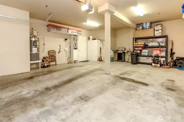 Oversized 2 car garage