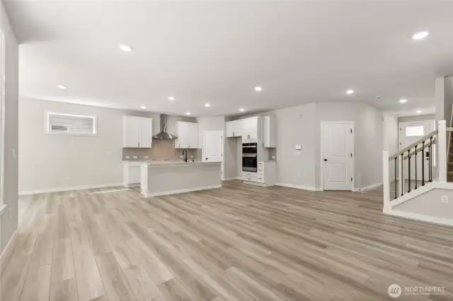 Disclaimer Secondary photos of same floor plan on different lot in different community: Photos are from another Luna, finishes, upgrades, and features may vary.