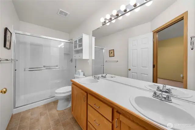 Primary bath with double sinks