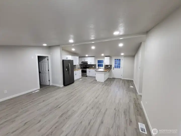 This is what you see when you enter through the door in the previous photo!