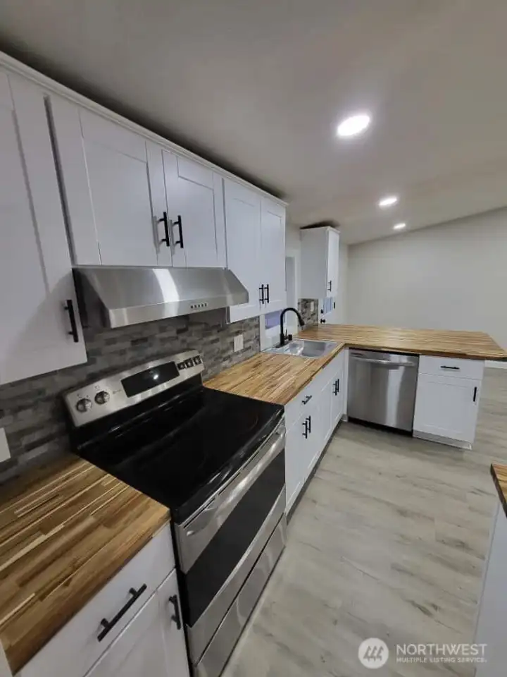 Stove / range / oven