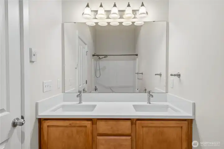 Primary bathroom, full bath