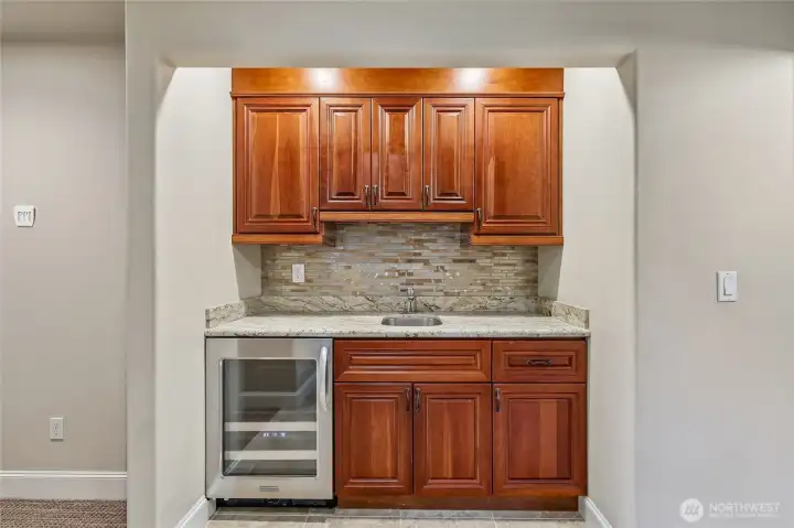 Enter The Primary Suite’s Wine and Coffee Bar