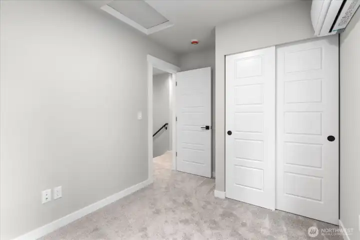 L2 Bedroom