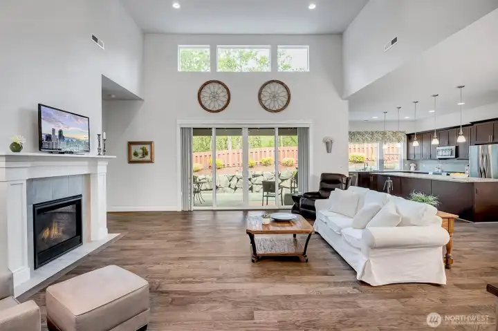 ~open concept greatroom w/soaring ceilings