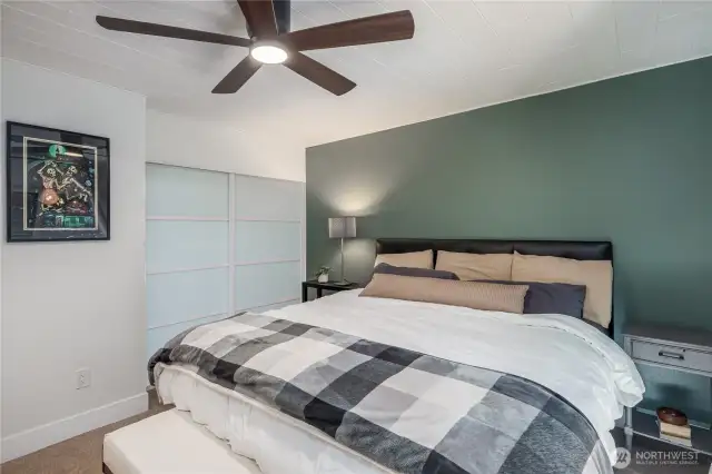 Primary with ceiling fans & 2 closets with custom organizers