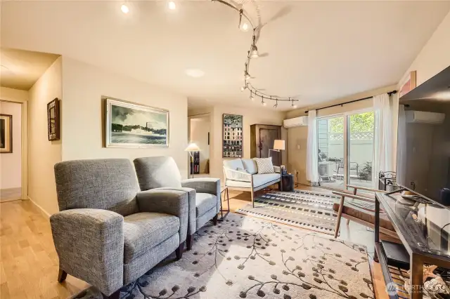 Great bedroom/bathroom split floorpan with walk out new slider to entertainment patio