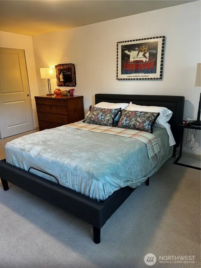 Large primary bedroom with ensuite