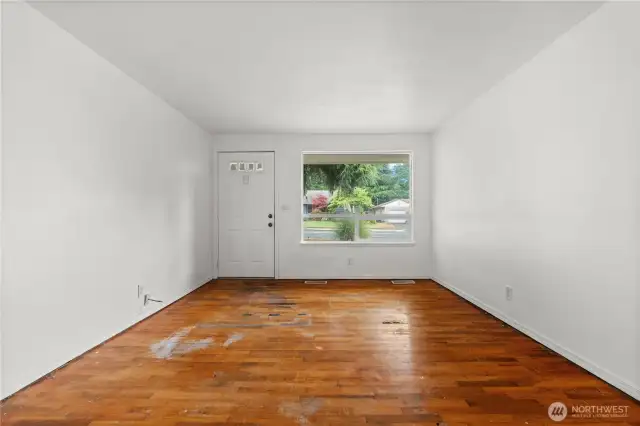 Living Room Facing East  1640 South Stevens Street, Tacoma WA 98405