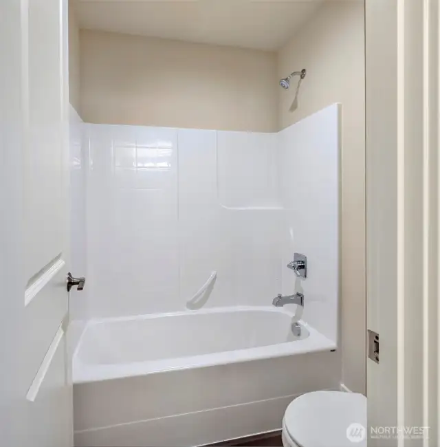 Jack and Jill Bath with separate WC