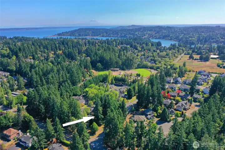 Short distance to waterfront trail and public beach access, as well as all the amenities of Winslow