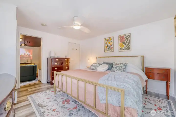 Hit the hay right after movie night!