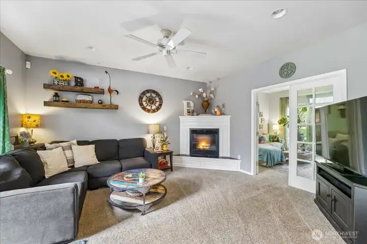 Living Room w/Fireplace