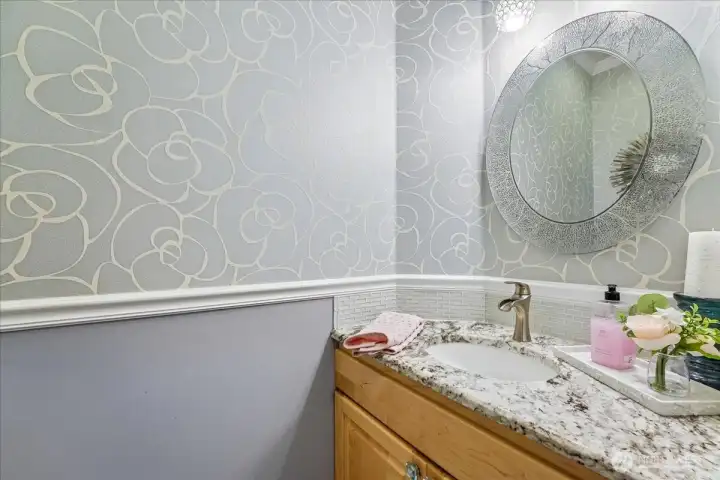 Downstairs power room 1/2 bath