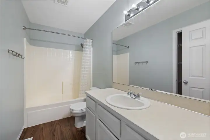 Upstairs Shared Bathroom