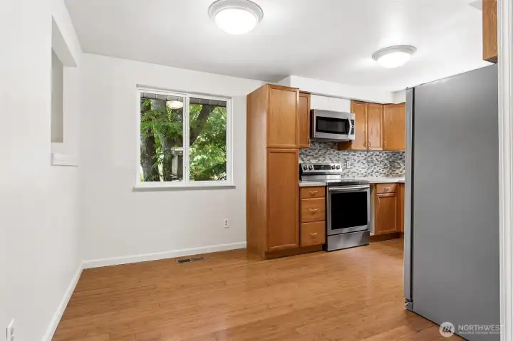 breakfast nook off kitchen