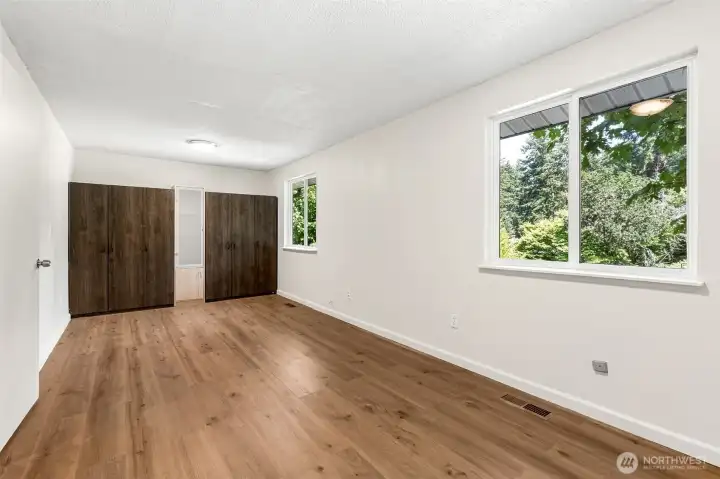 2 bed rooms converted into large office workspace
