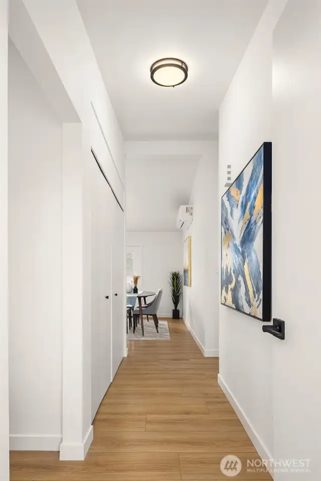 Entry Looking to Eating Space