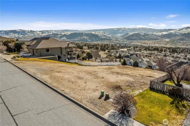 Mission Ridge view