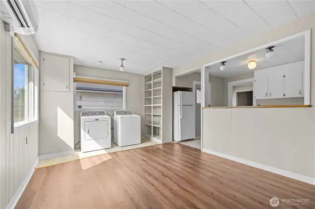 Bonus room/family room