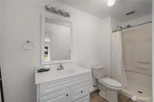 Bright 3/4 Bath in Guest House.