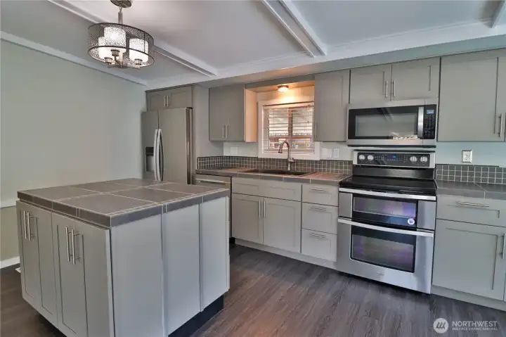 Beautiful quartz countertops