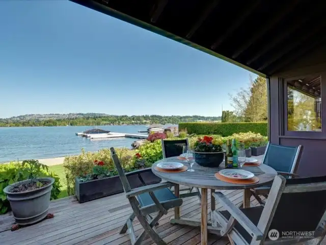 Enjoy gorgeous sunrise mornings watching the eagles soar, and cool evenings on your covered deck.