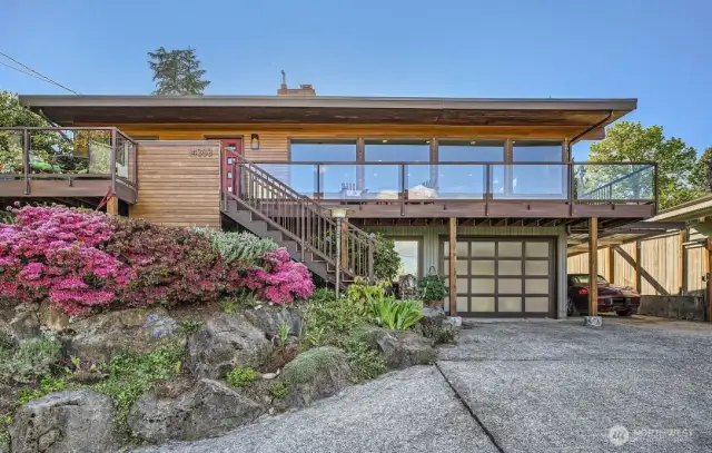 Quintessential Seattle home for entertaining