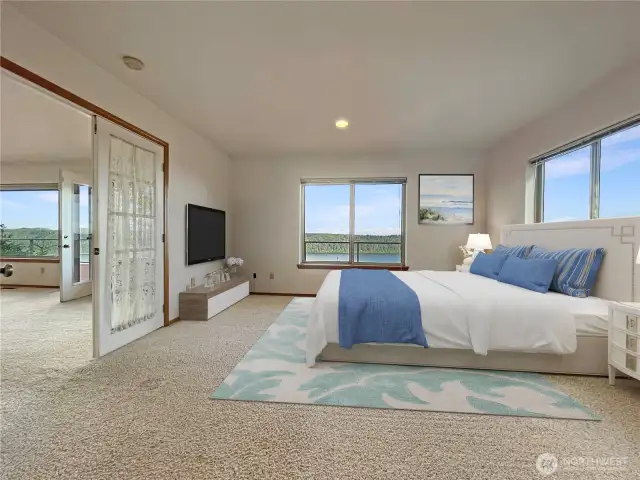 virtually staged living/dining/Kitchen
