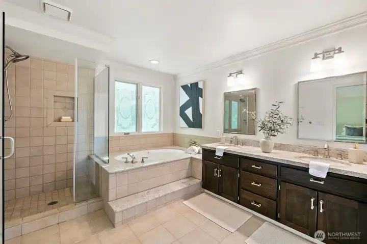 Primary 5-Piece Bathroom