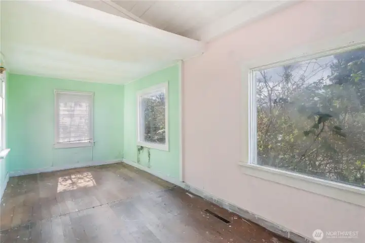 lean-to addition / bedroom