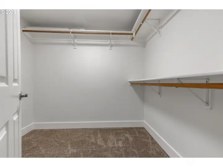 Owners Suite - Walk-in Closet