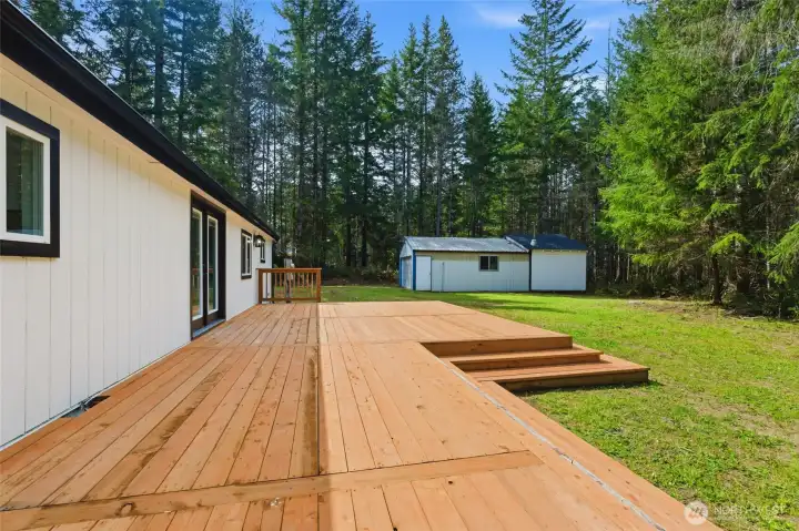 Deck perfect for entertaining