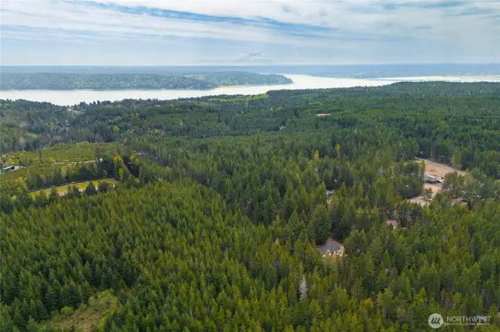Located along the Hood Canal in the greater Puget Sound region!