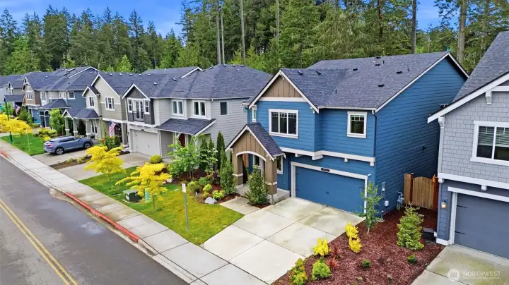 This neighborhood is so close to the trail up to Costco and the YMCA and also the Cushman Trail.