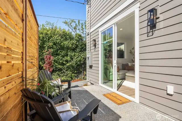 Seamless flow between outdoor patio into indoor living.