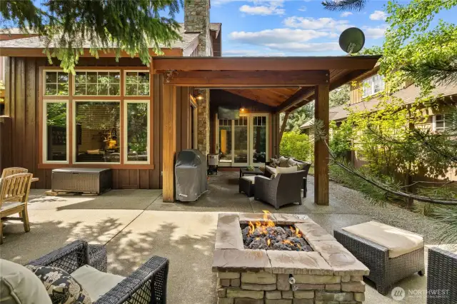 Built-in gas fire pit and an additional gas hook up for future amenities.