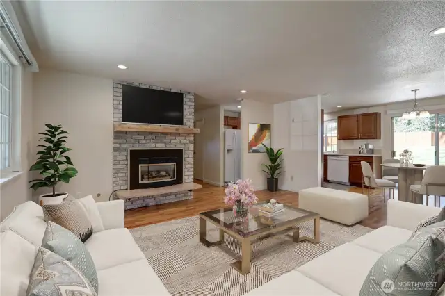 Large Living Room - Virtually staged