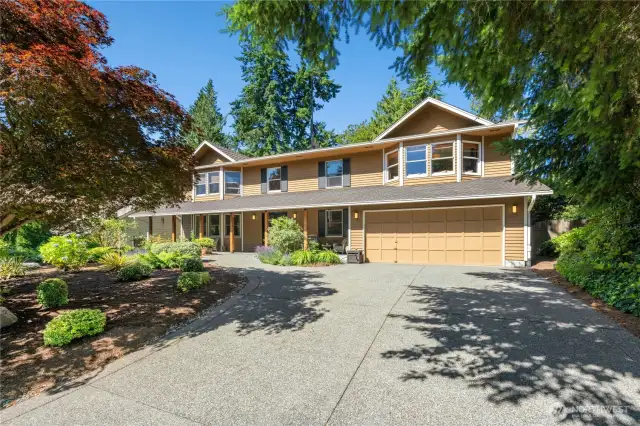 A rare find in Vine Maple community of Mill Creek Country Club