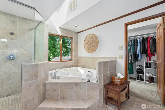 Easy step into massive tub
