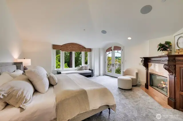 Master bedroom with balcony looking out the lake