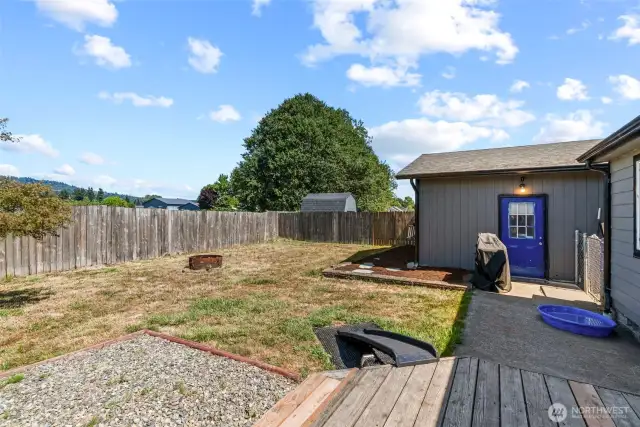 Detached garage