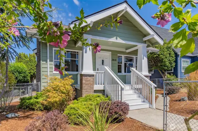 Beautiful home ready for you!