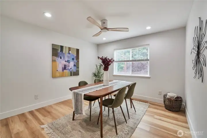 The formal dining room is large space, perfect for hosting large dinner parties. It also offers flexibility (game room, library, music room etc.) if the owner is not a big entertainer or has a small family.