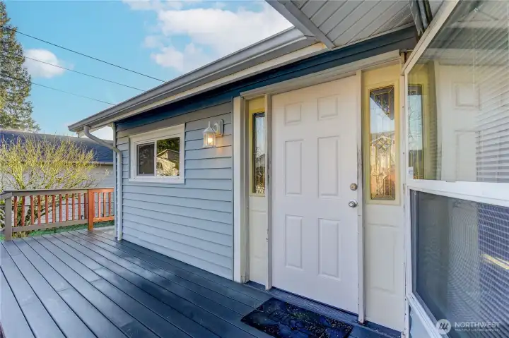 Partially wrap around Trex deck