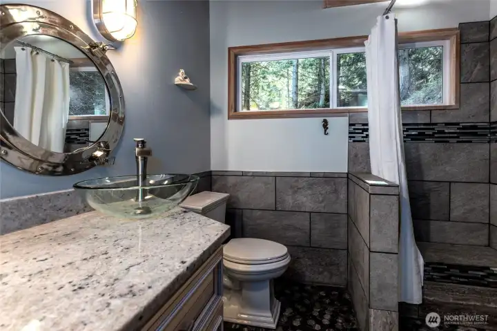 bath 2 off living room and study