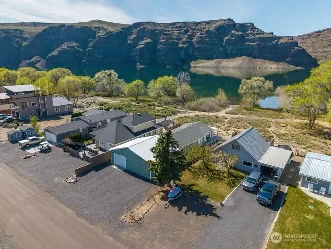 Aerial veiw of lot and access to river