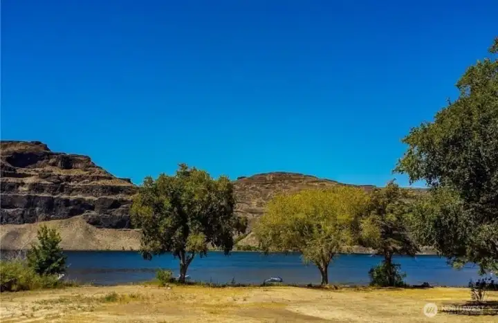 River access from community park