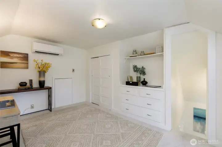 Upper level third bedroom or office.